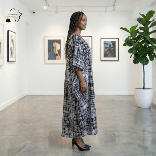 216 Neza Monochrome Flow Kaftan